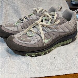 Nike Air Max 98 Men's Sneakers - Gray and Green